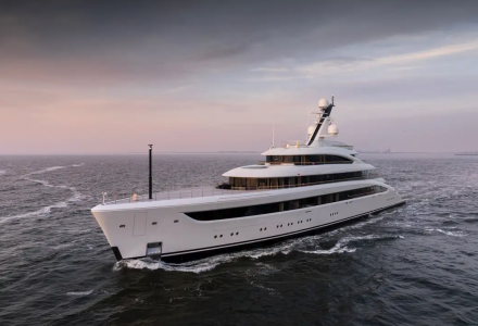 76m Alvia Delivered by Feadship 