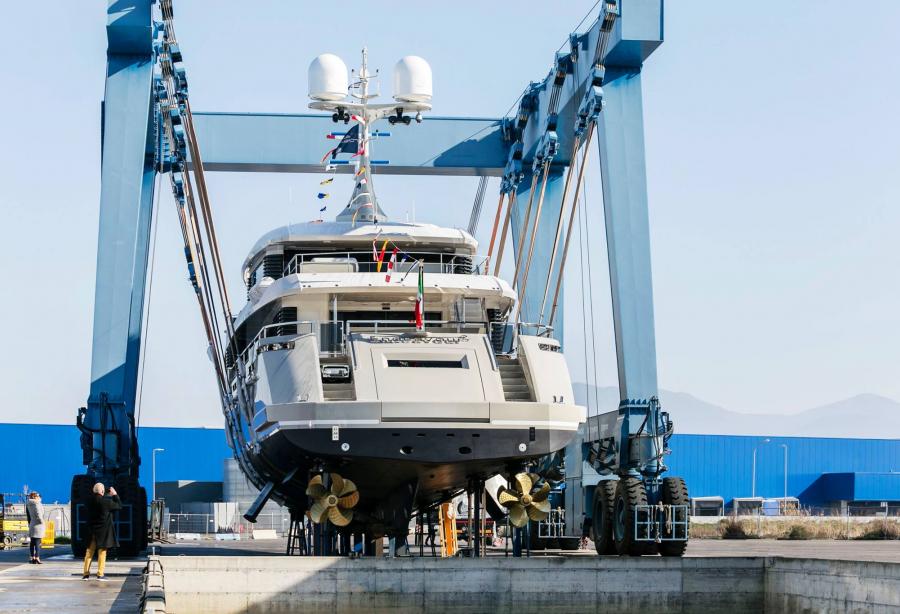 Superyacht Endeavour II hits the water at Rossinavi Yacht Harbour