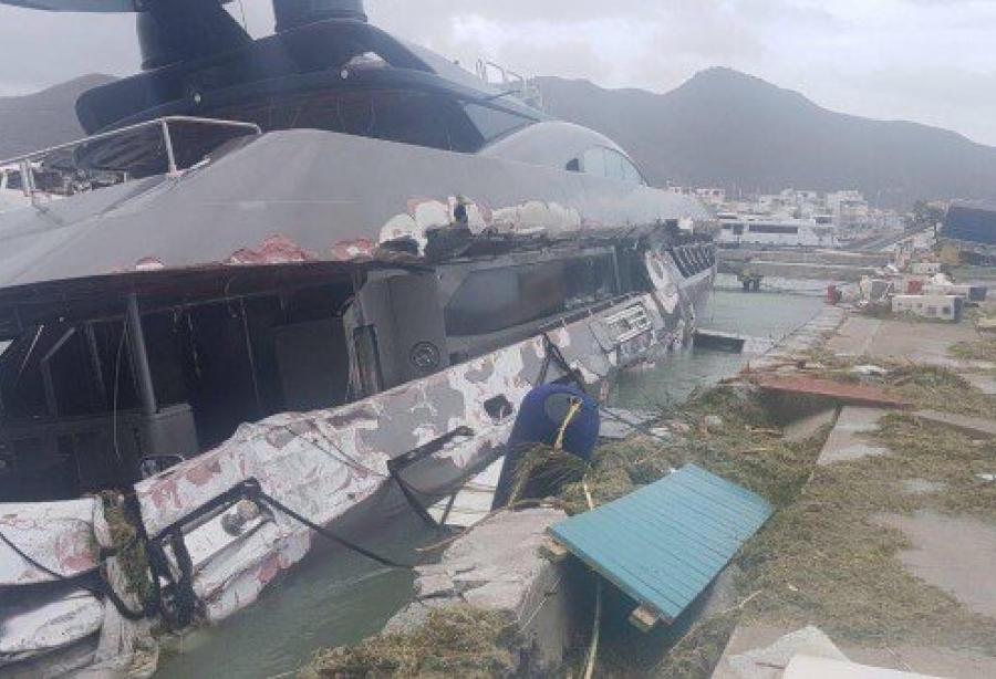 New footage of yachts destroyed by hurricane Irma Yacht Harbour