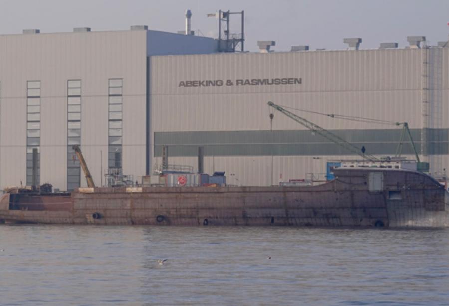 Herb Chambers' new 88m flagship progresses at Abeking Yacht Harbour