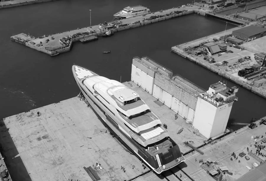 largest superyacht ever built