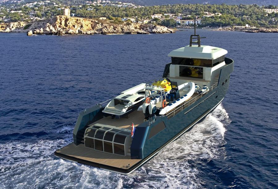 lynx yacht