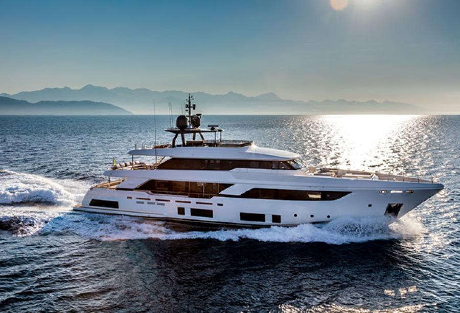 Benetti Oasis 40m