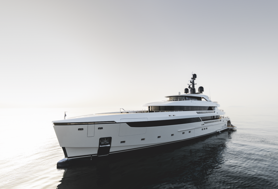 Strong and Elegant: Sanlorenzo 62Steel - Yacht Harbour