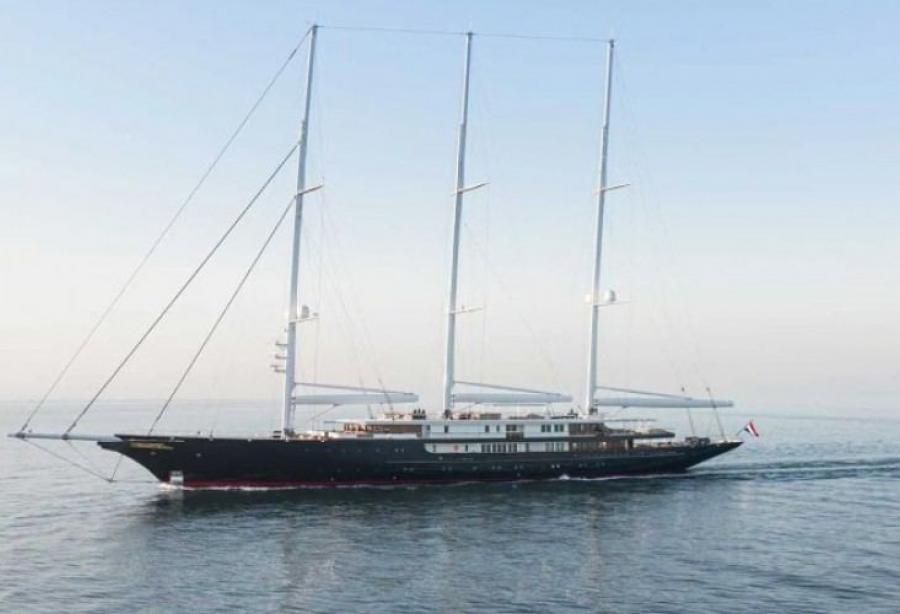 Reckmann Yacht Equipment liefert riesige Rollreffanlagen für 127m Kuru