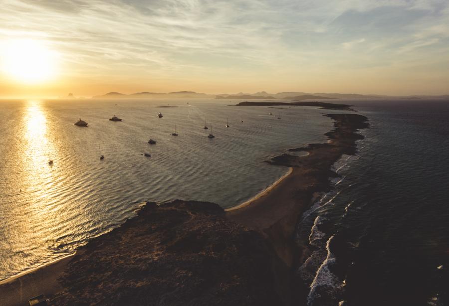 Paris Hilton's Sustainable Yacht Charter Aboard Sunreef 80 Eco Nalani