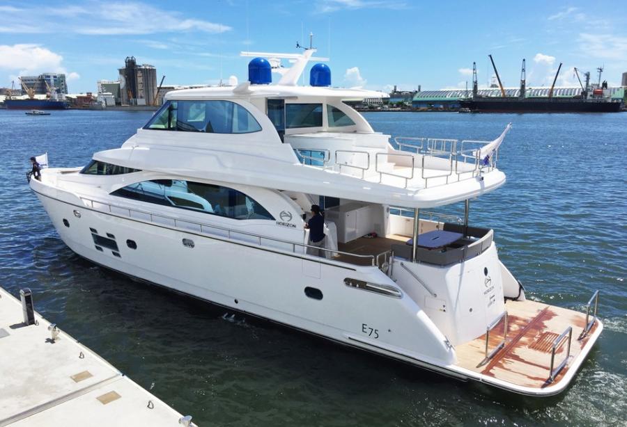 New Customized Horizon E88 Skylounge Superyacht Launched Yacht Charter Superyacht News