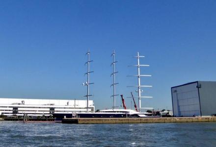 Additional photos of Oceanco's Y712 with her masts installed