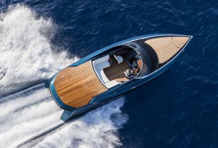 Aston Martin AM37 powerboat made its official debut