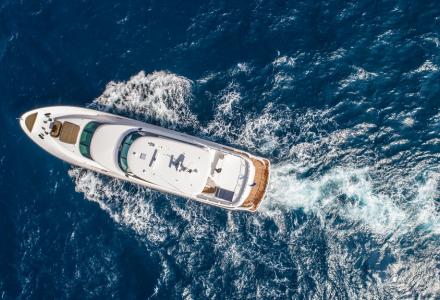 Horizon Yachts launches new E98 motoryacht Do It Now