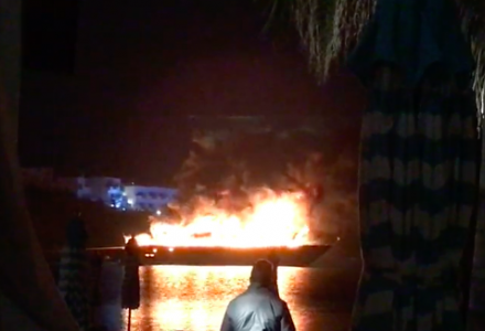 34m Tecnomar yacht catches fire in Mykonos
