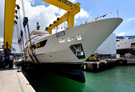 Sanlorenzo launches SD126 yacht Sim Sim