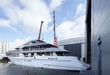 Heesen Project Antares hull and superstructure joined