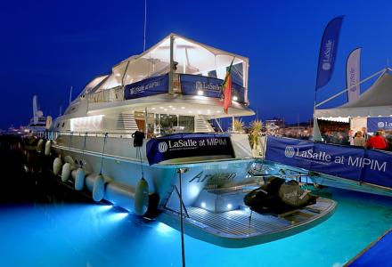 How to charter a yacht for MIPIM