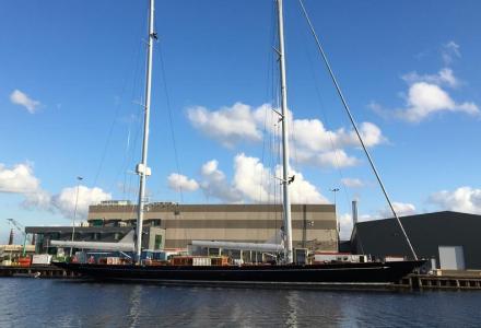 Aquarius work-in-progress unveiled: two masts erected on Royal Huisman yacht
