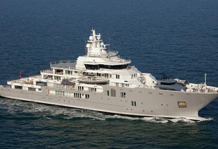Inside the largest yacht sold in 2017