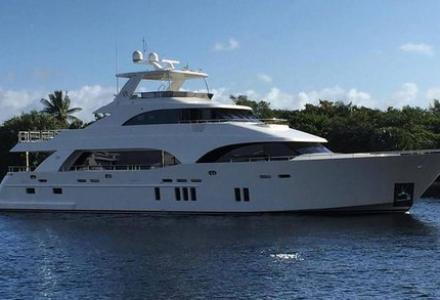 The first Ocean Alexander 112 to debut in Miami