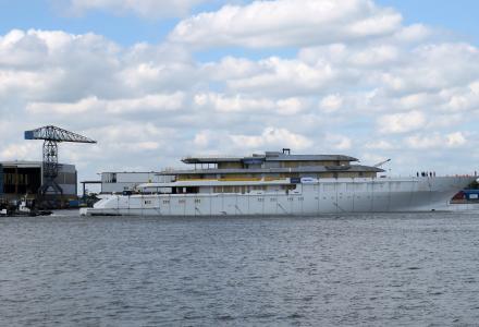 117m Project Acquaintance: technical launch of the largest Dutch superyacht