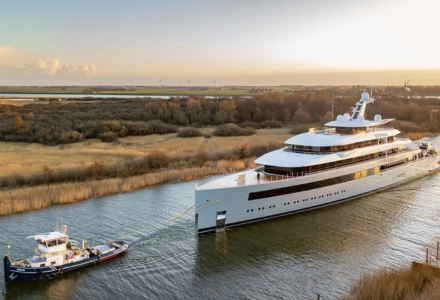 Moonrise superyacht by Feadship on her way to Holland
