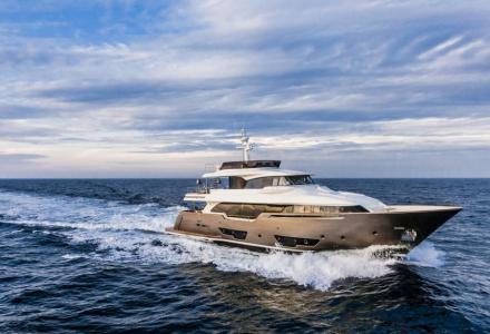 Sold: 28m Custom Line motor yacht Yvonne