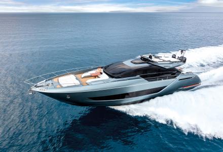 Riva 88’ Folgore Named ‘Best New Series’ at the Boat International Design and Innovation Awards