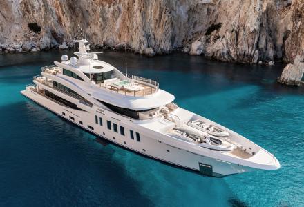 Picture of the Day: 60m Stella M in Greece