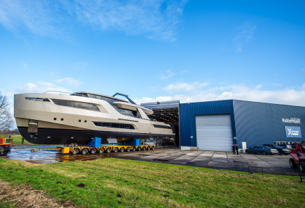 Video of the Day: 33m Lady Fleur Launched by Holterman