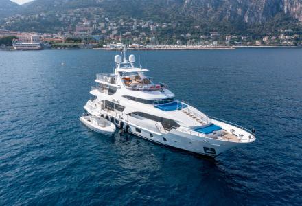 33m Kelly Ann Finds New Owner
