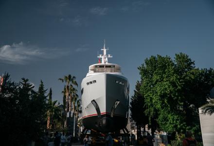 44m B145 Launched by Bering Yachts 