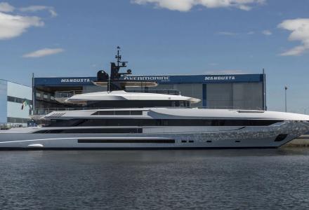 Second Unit of Mangusta Oceano 50 Hits the Water
