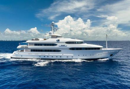52m Feadship’s Amanti Listed for Sale