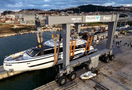 Second Unit of the New X99 Fast Launched by Extra Yachts 