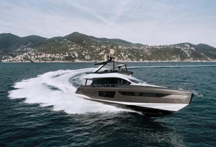 Azimut Rings in the New Year at Boot Düsseldorf