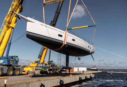 First Hybrid Electric Propulsion Yacht Swan 88 Launched by Nautor Swan