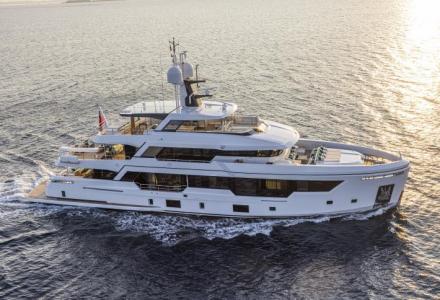 38m Emocean Sold by Camper and Nicholsons