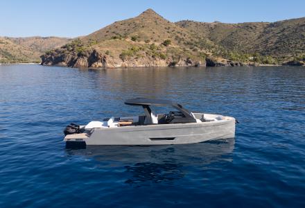 Maxim Yachts Makes Debut at Boot Düsseldorf with the Max 43 Comfort