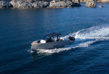 Maxim Yachts Makes Its American Debut