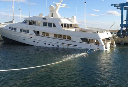 Aft of 46m yacht goes into water in Spain