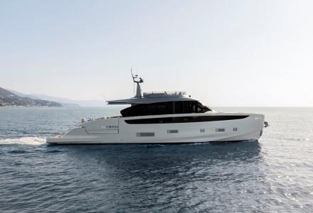 Azimut Seadeck 7 Wins 2025 Miglio Blue Design Award