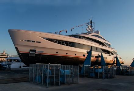 50m B.Now FB615 Hits the Water