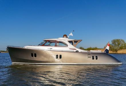 Refurbished Zeelander Z44 Once Owned by Adriana Lima Returns to Market
