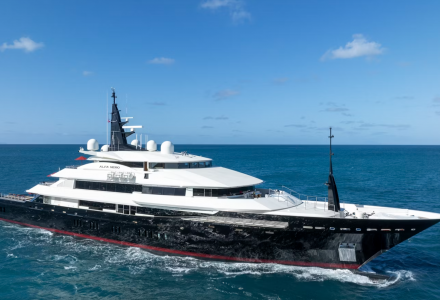 82m Alfa Nero Listed for Sale