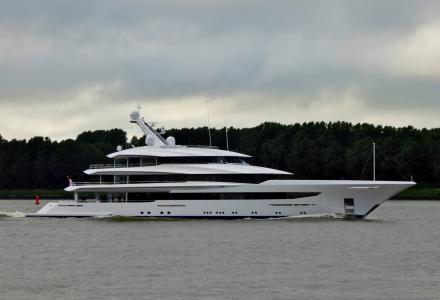 First day of sea trials for Feadship 70m Joy 
