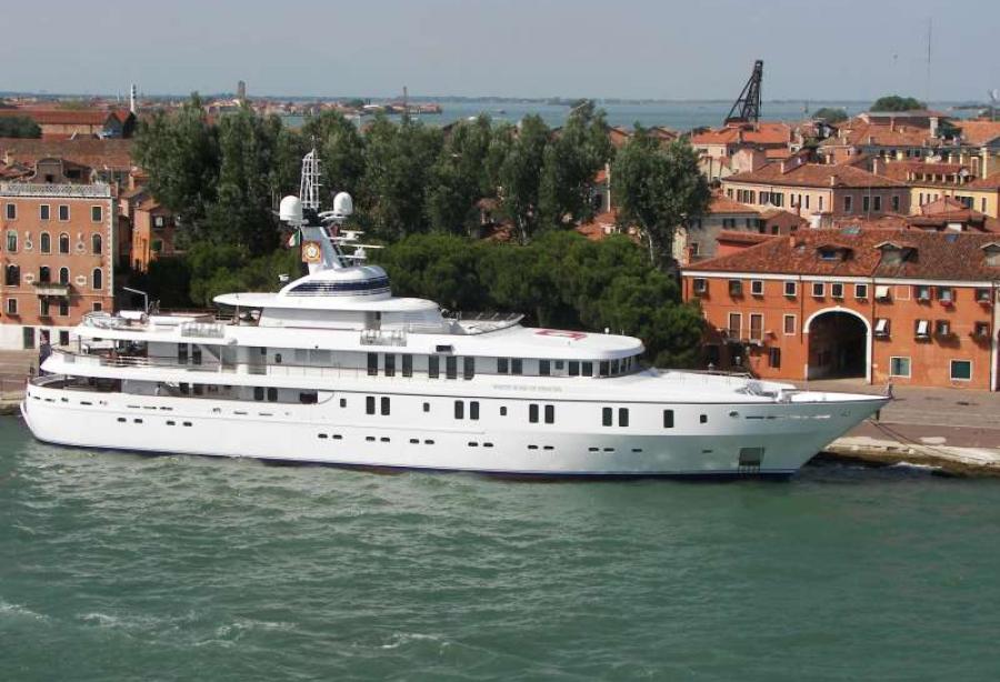 yacht white rose of drachs besitzer