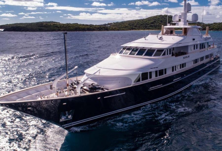 motor yacht broadwater