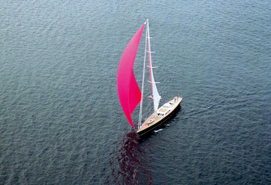 baltic yacht pink gin verde