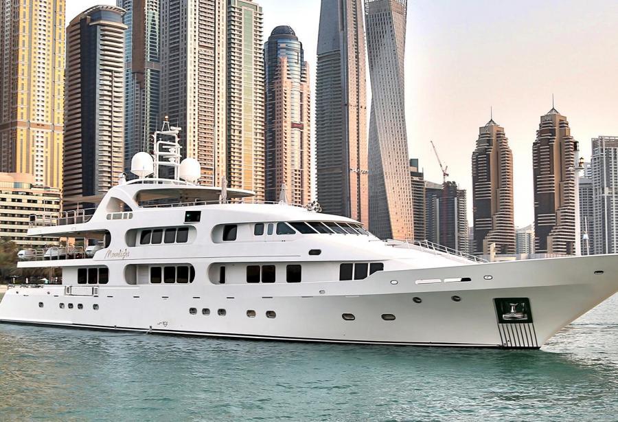 motor yacht sea breeze