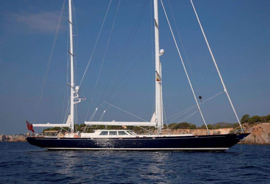 sailing yacht anakena