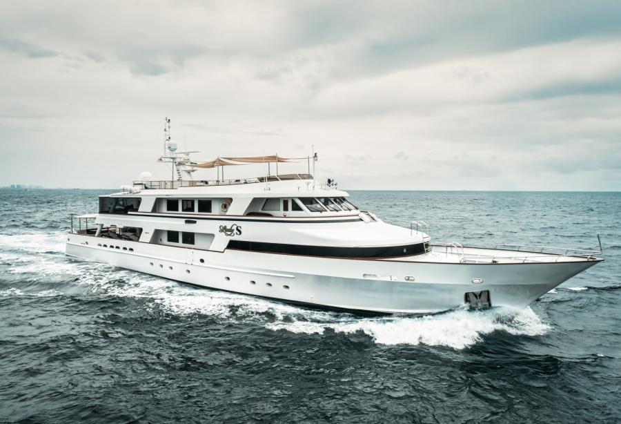 Motor yacht Lady S - Benetti - Yacht Harbour