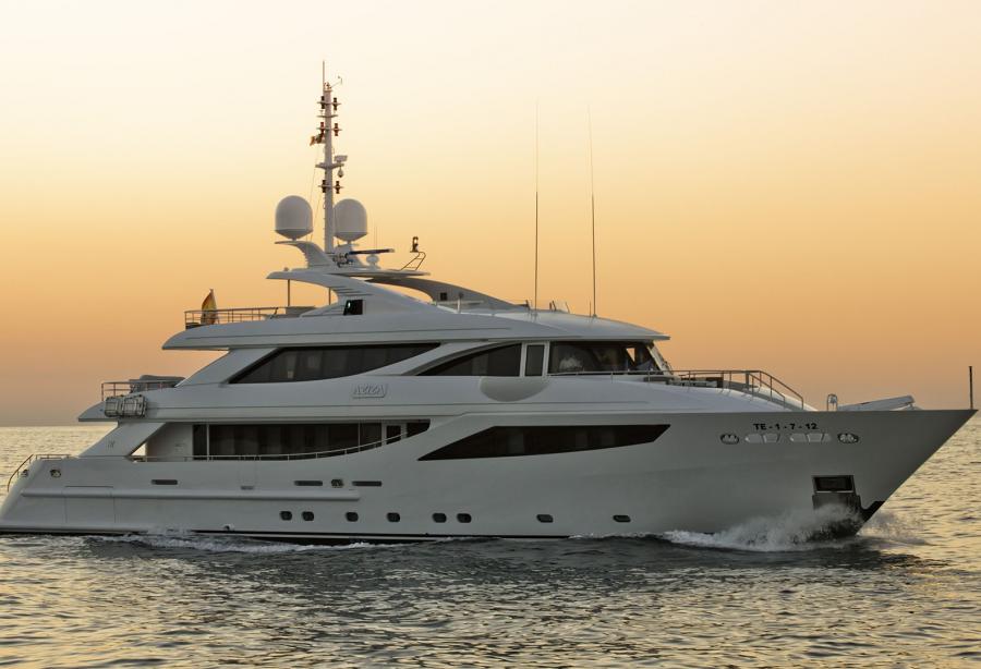 aziza yacht mallorca